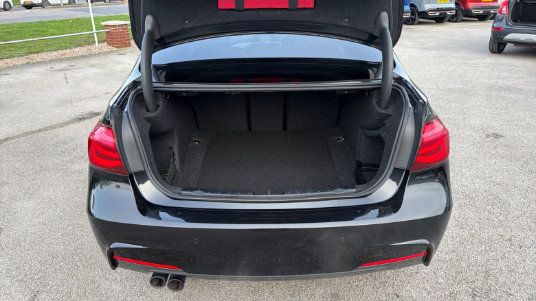 BMW 3 Series 320d xDrive M Sport Shadow Edition 4dr Step Auto Diesel Saloon